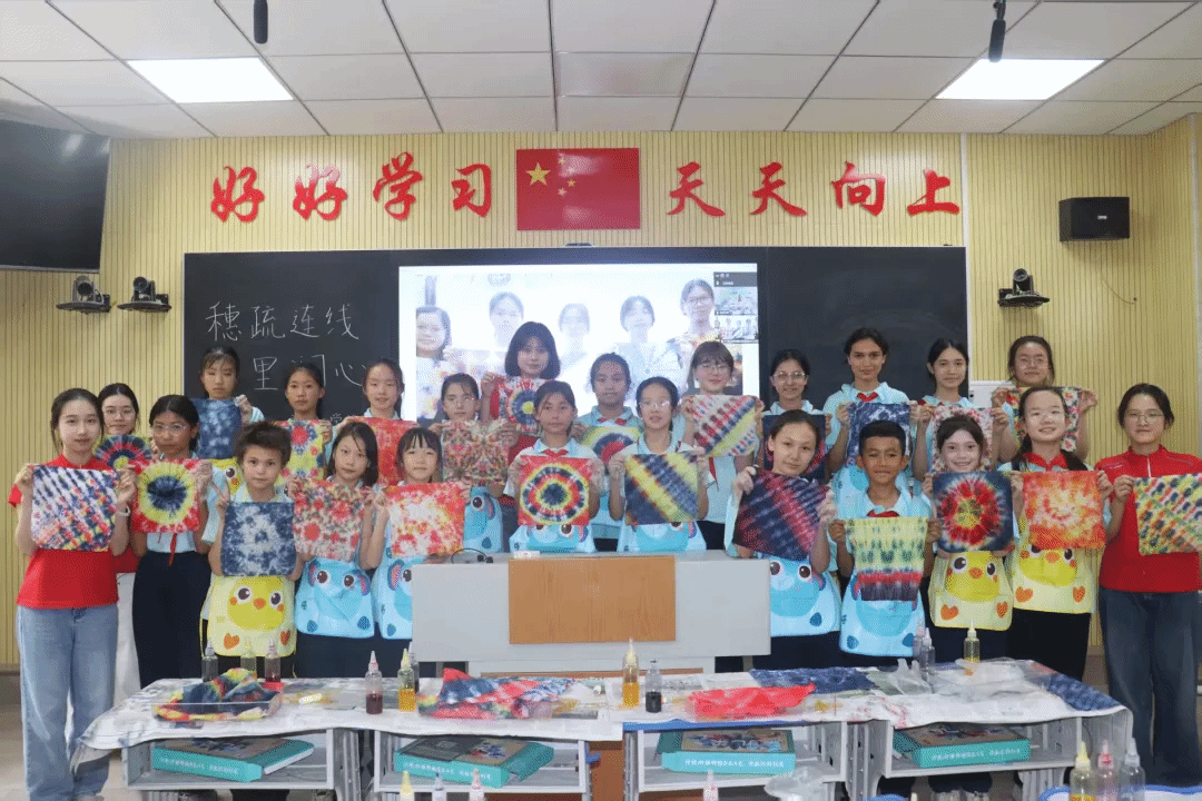 勞動(dòng)鑄魂，匠心筑夢(mèng)——我校開展2025年“學(xué)校勞動(dòng)周”活動(dòng)之文化藝術(shù)交流側(cè)記